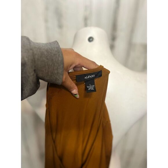 Brown blouse - Picture 2 of 5